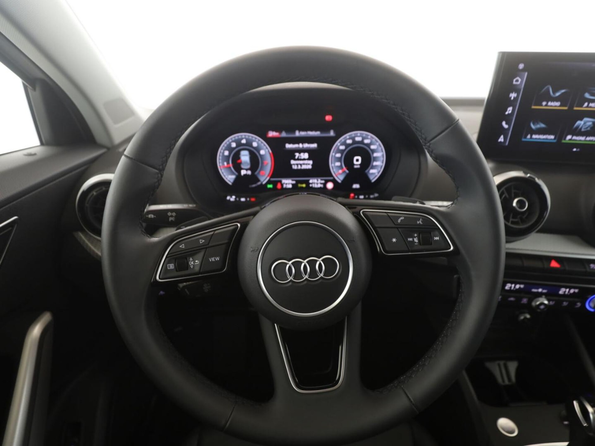 Audi Q2 S line