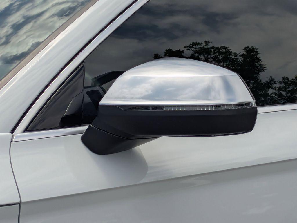 2025 Audi SQ5 Premium Plus - Photo 43