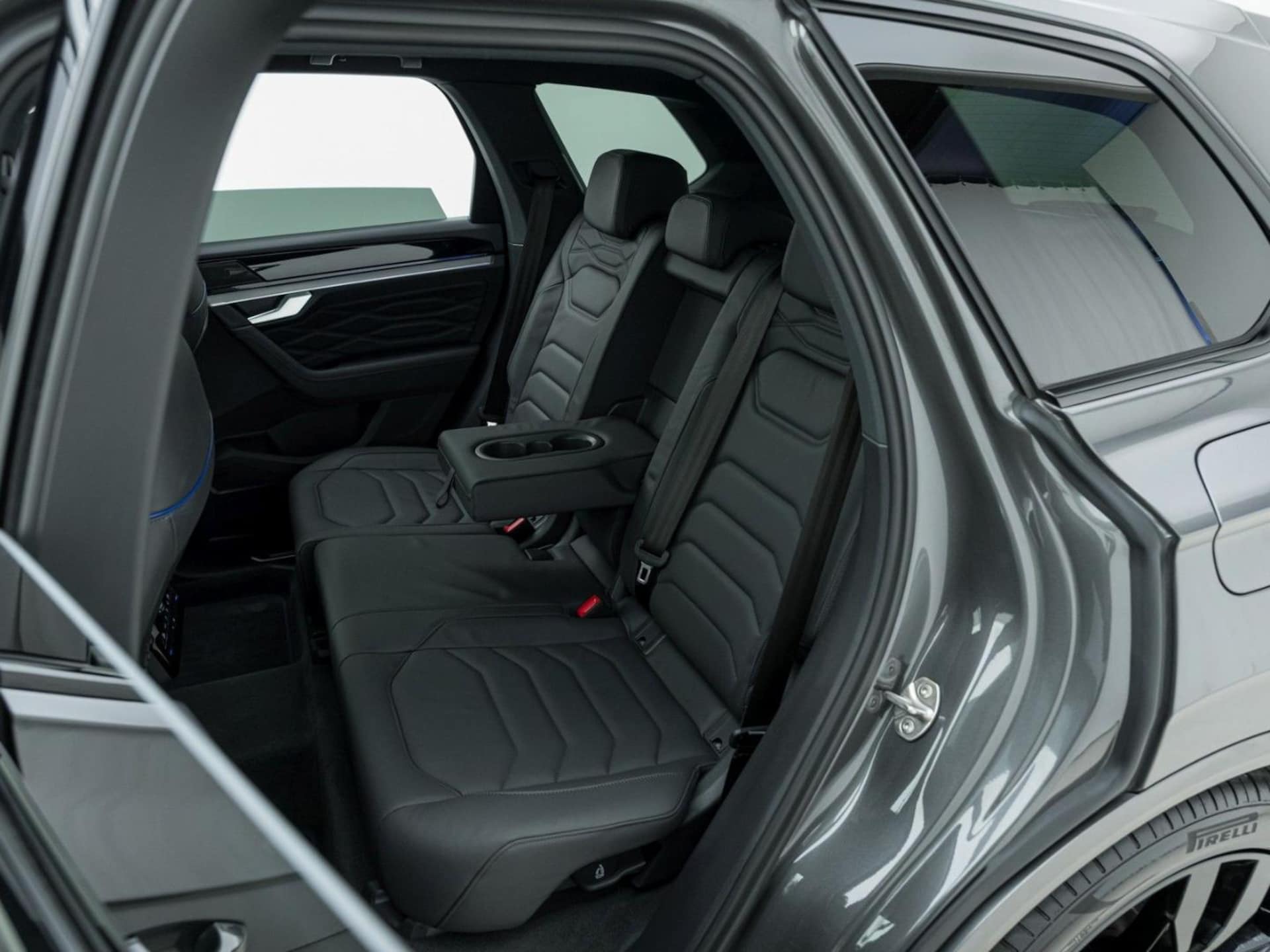 Volkswagen Touareg R