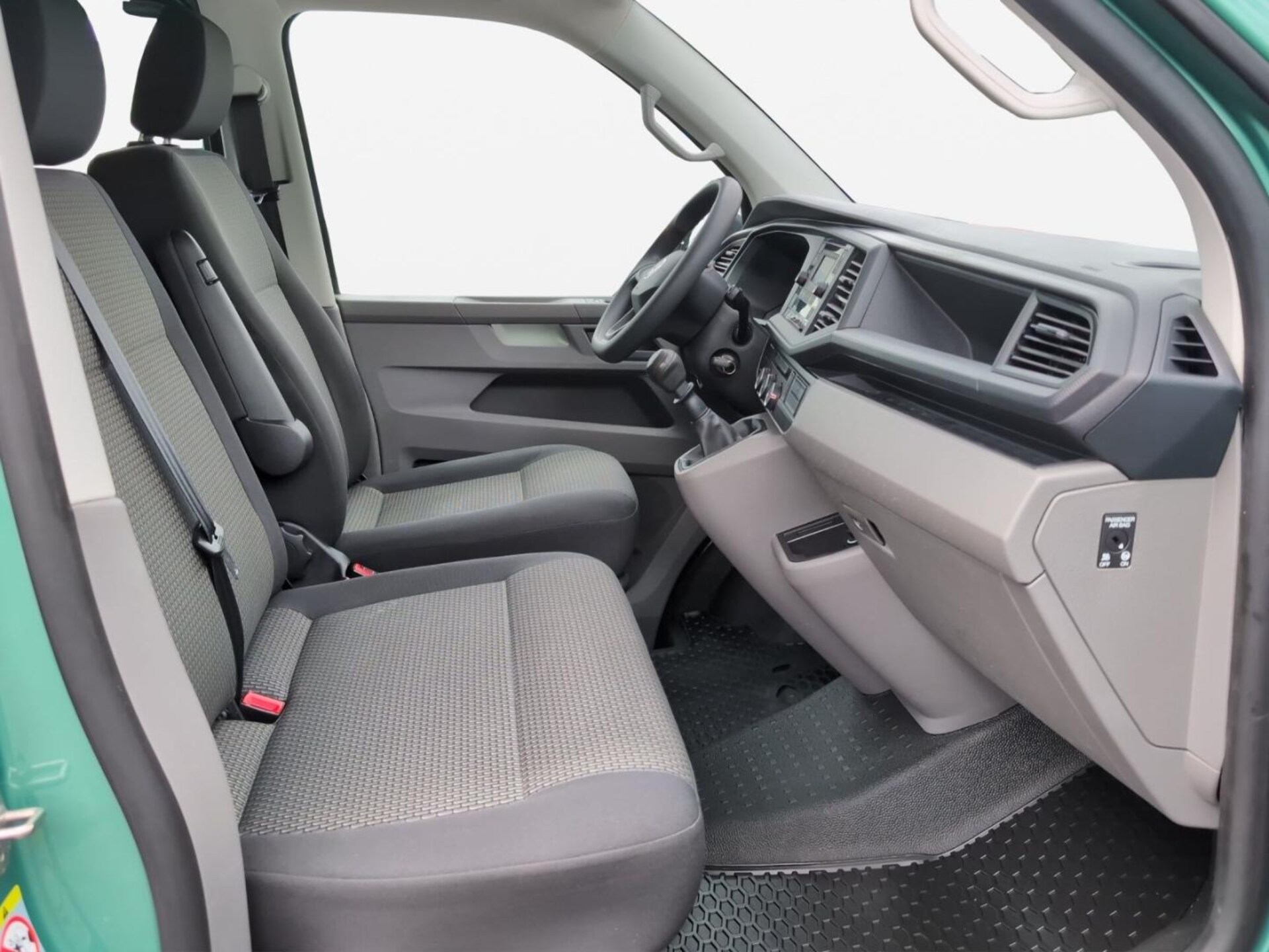 Volkswagen T6.1 Transporter Kombi langer Radstand