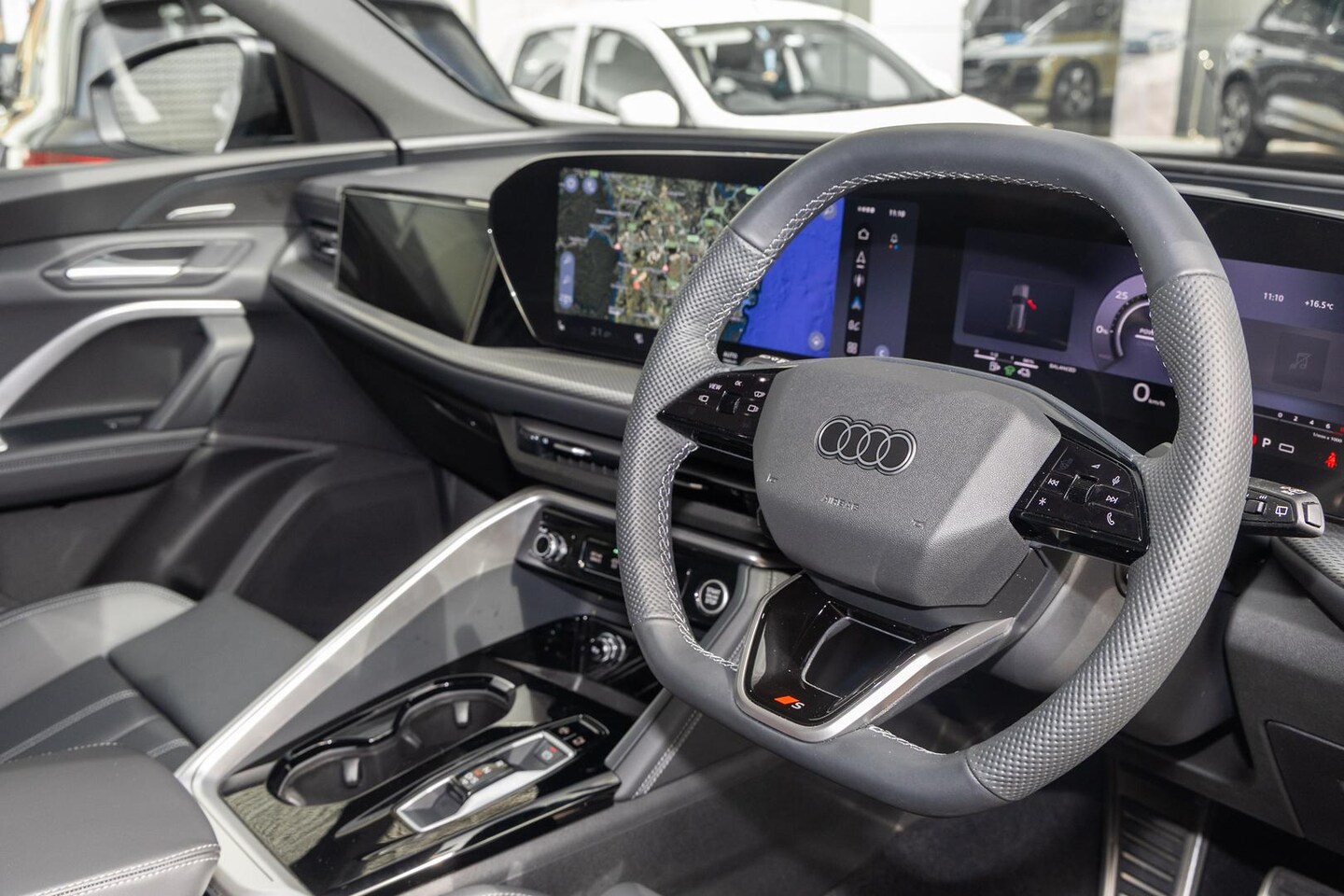 Image about Audi Q5 SUV e-hybrid quattro S tronic