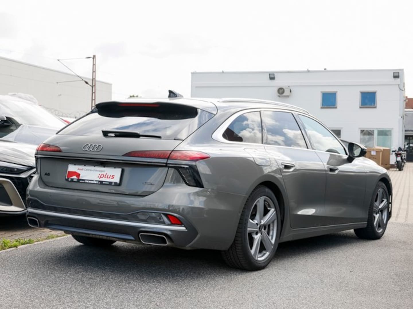 Bild über Audi A6 Avant e-hybrid e-hybrid quattro 220 kW S tronic - für weitere Informationen kontaktieren Sie den Audi Partner