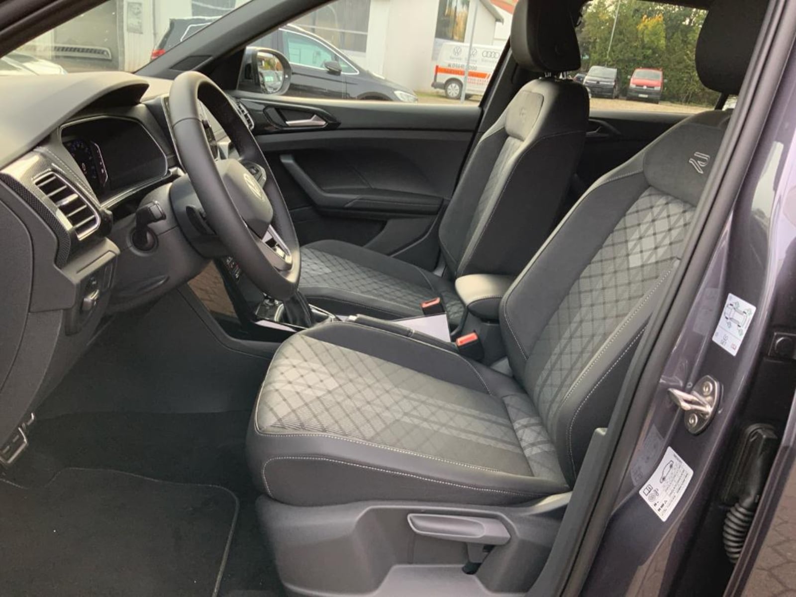 Volkswagen T-Cross – Bild 20