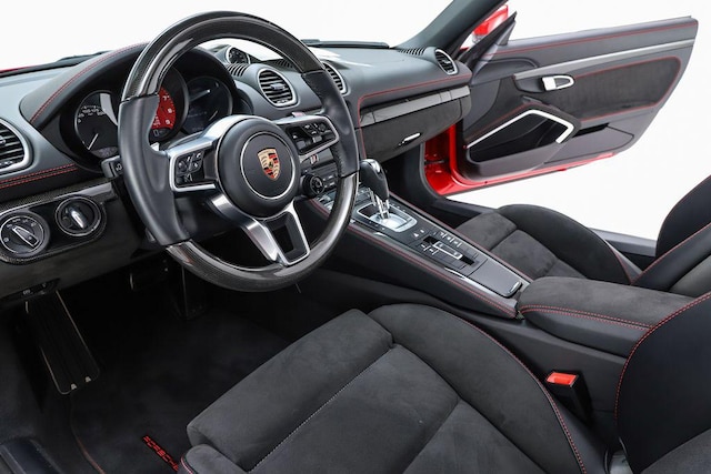 2023 Porsche 718 Boxster