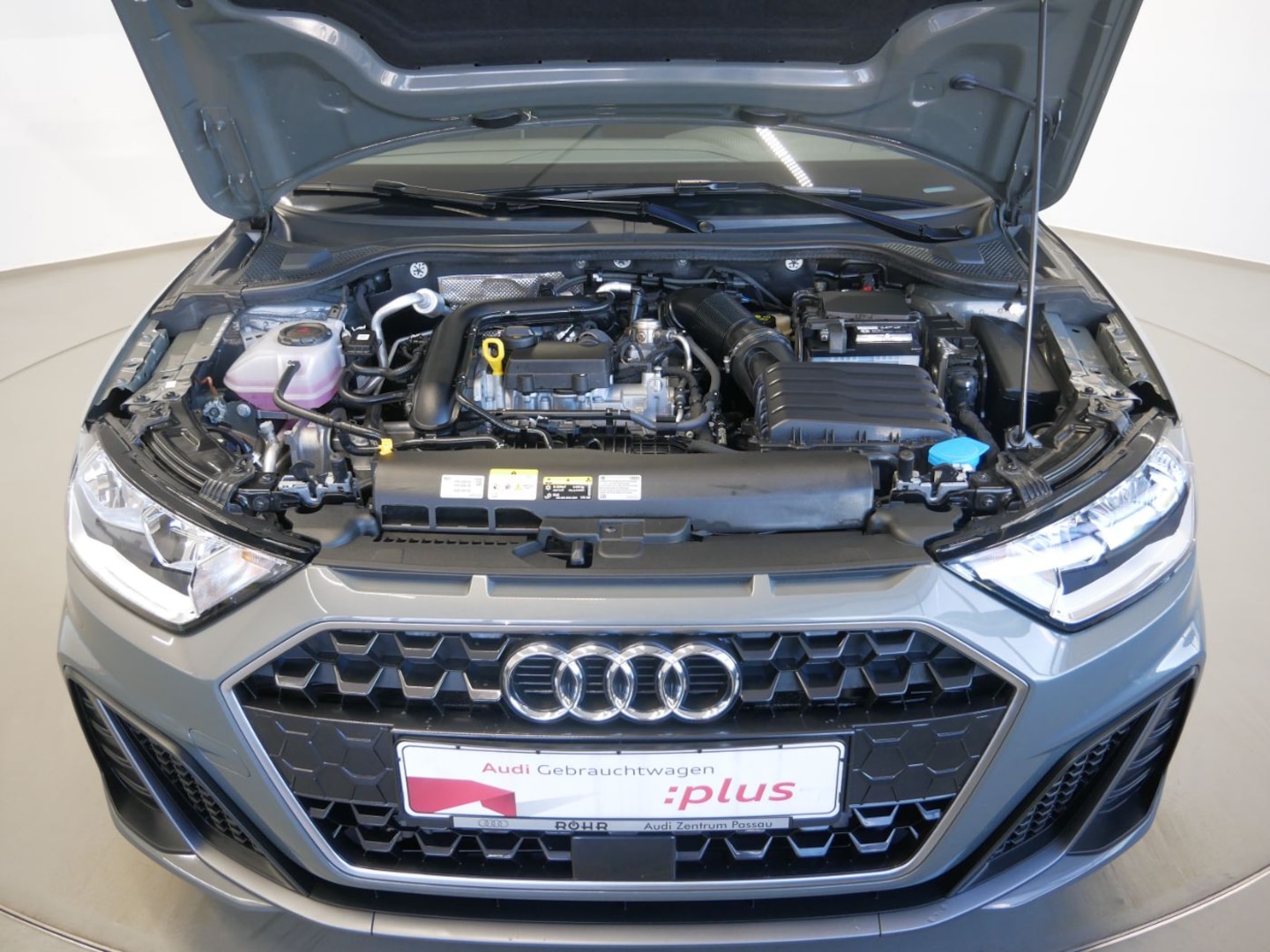 Bild über Audi A1 Sportback S line 25 TFSI S tronic - für weitere Informationen kontaktieren Sie den Audi Partner