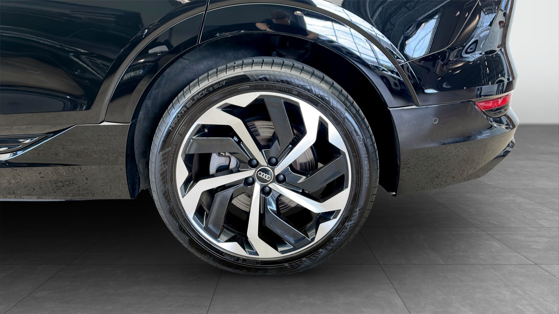 Bild som visar Audi e-tron Sportback e-tron Sportback 55 quattro S line 300,00 kW - för mer information kontakta din Audi Partner