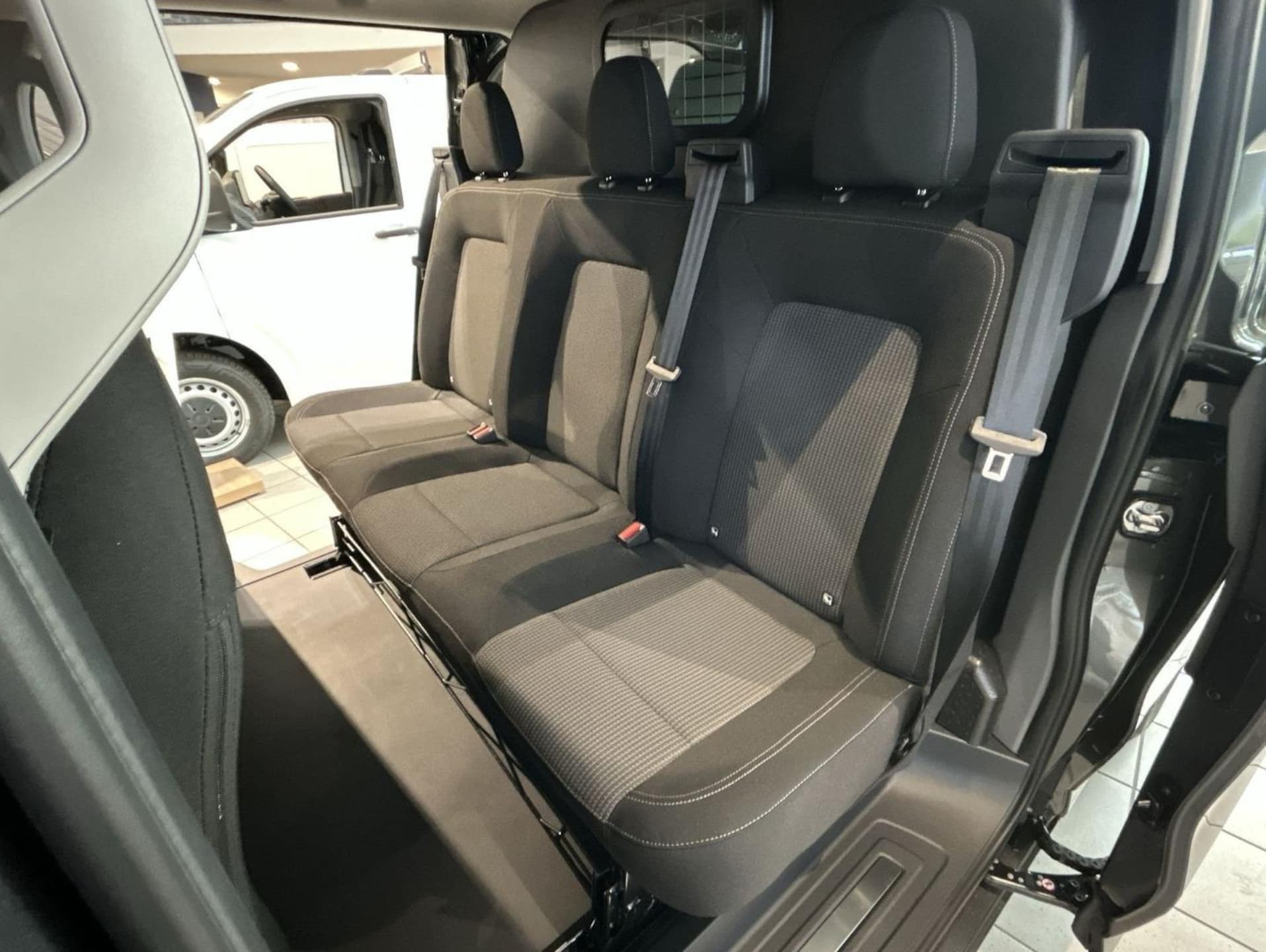 Volkswagen Transporter Kasten langer Radstand Plus