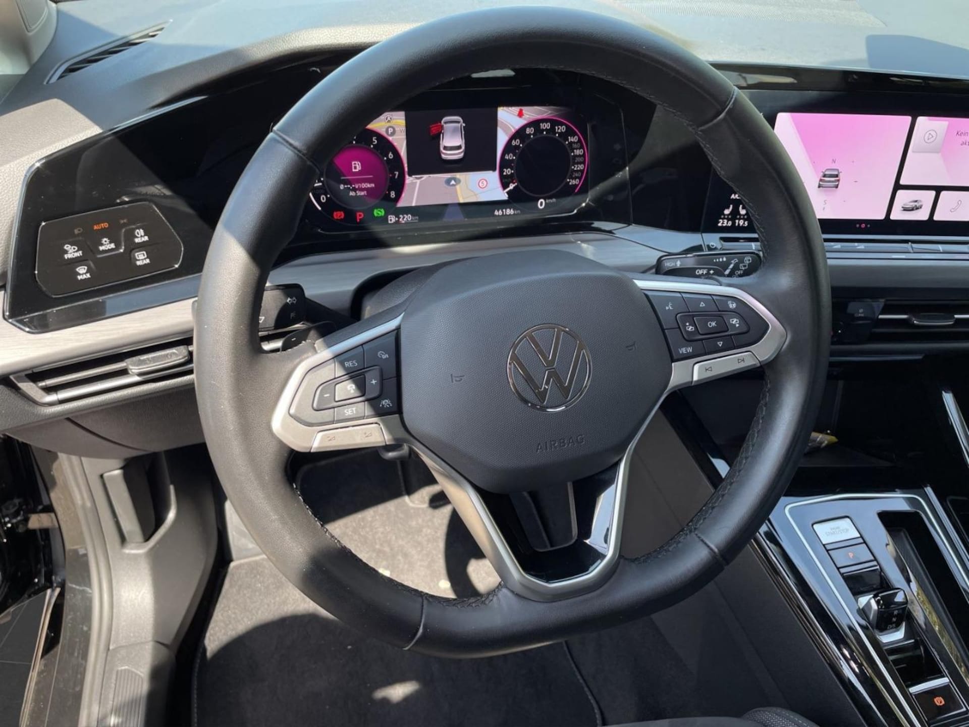 Volkswagen Golf Style