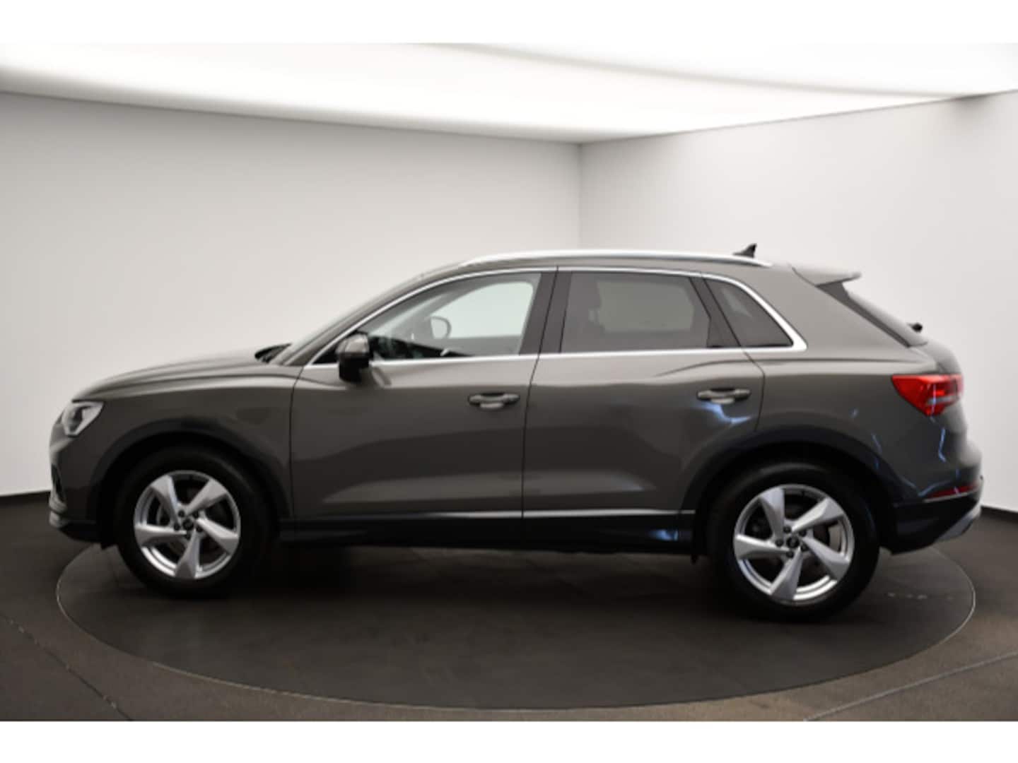 Bild über Audi Q3 advanced 35 TFSI S tronic - für weitere Informationen kontaktieren Sie den Audi Partner