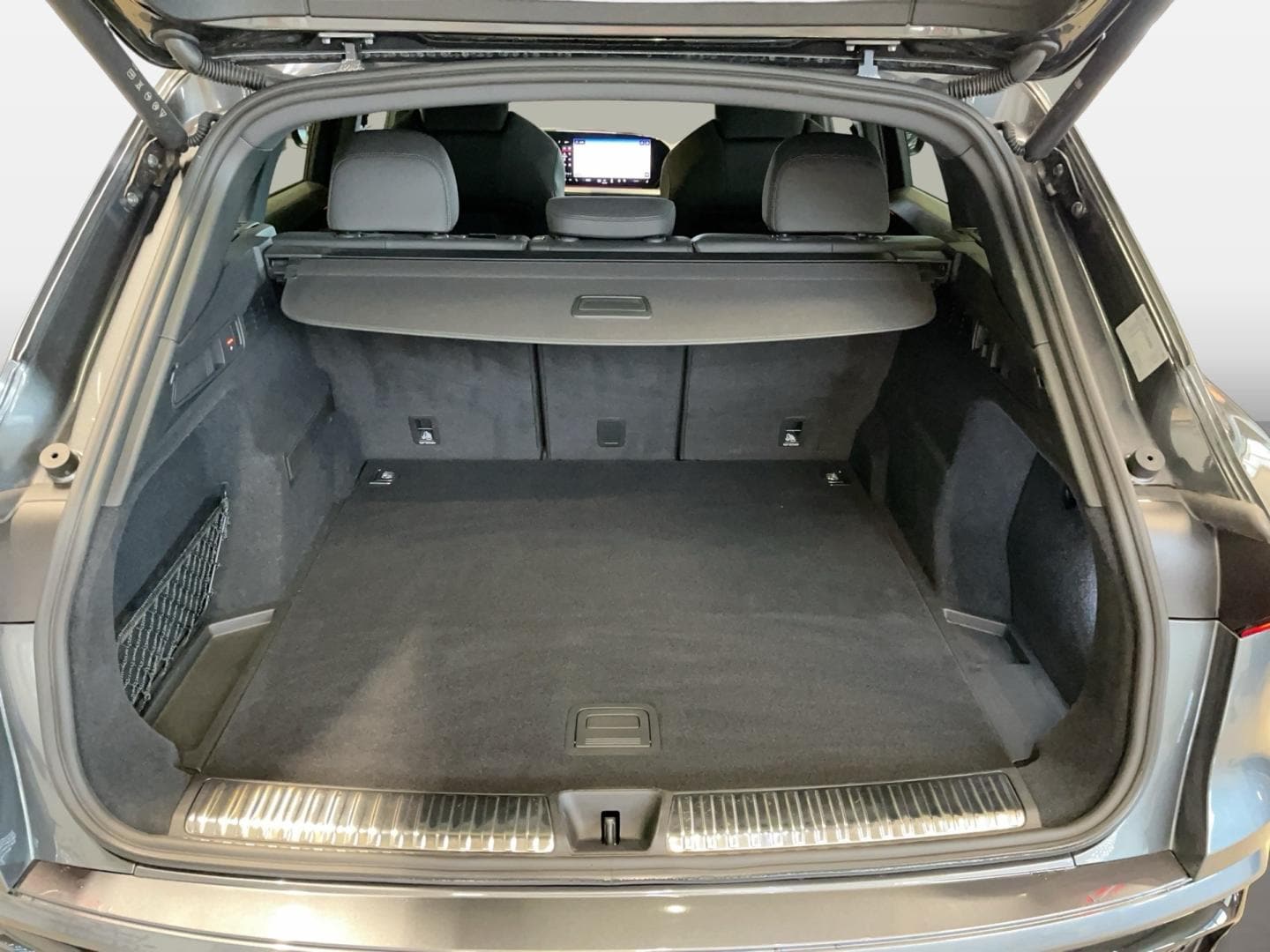 Bild über Audi Q5 SUV TDI quattro 150 kW S tronic - für weitere Informationen kontaktieren Sie den Audi Partner