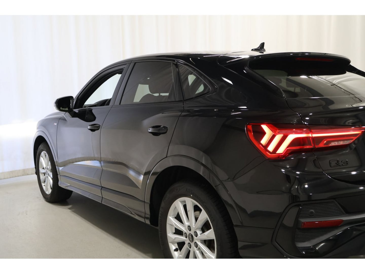 Bild über Audi Q3 Sportback S line 35 TDI S tronic - für weitere Informationen kontaktieren Sie den Audi Partner