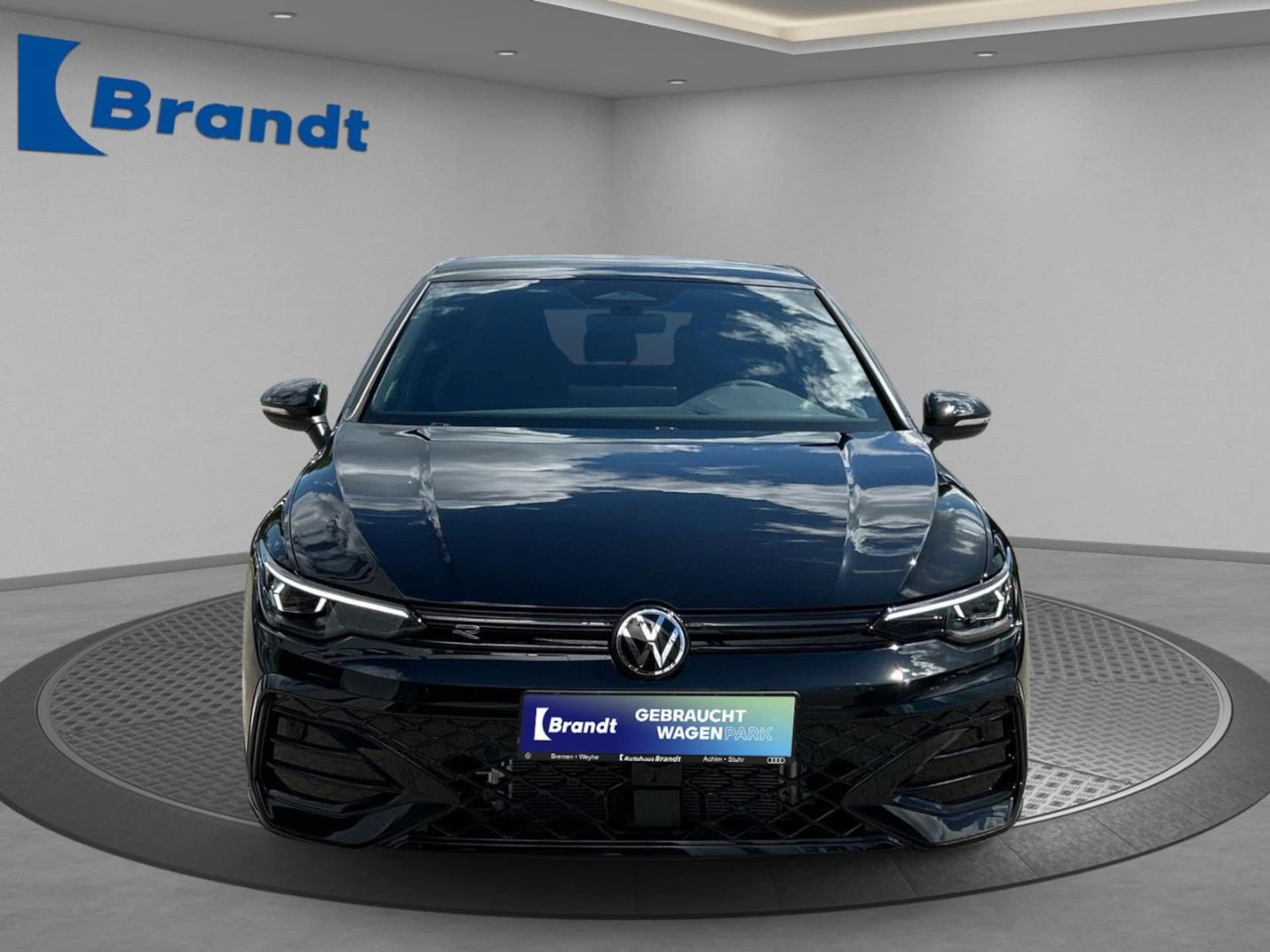 Volkswagen Golf R-Line