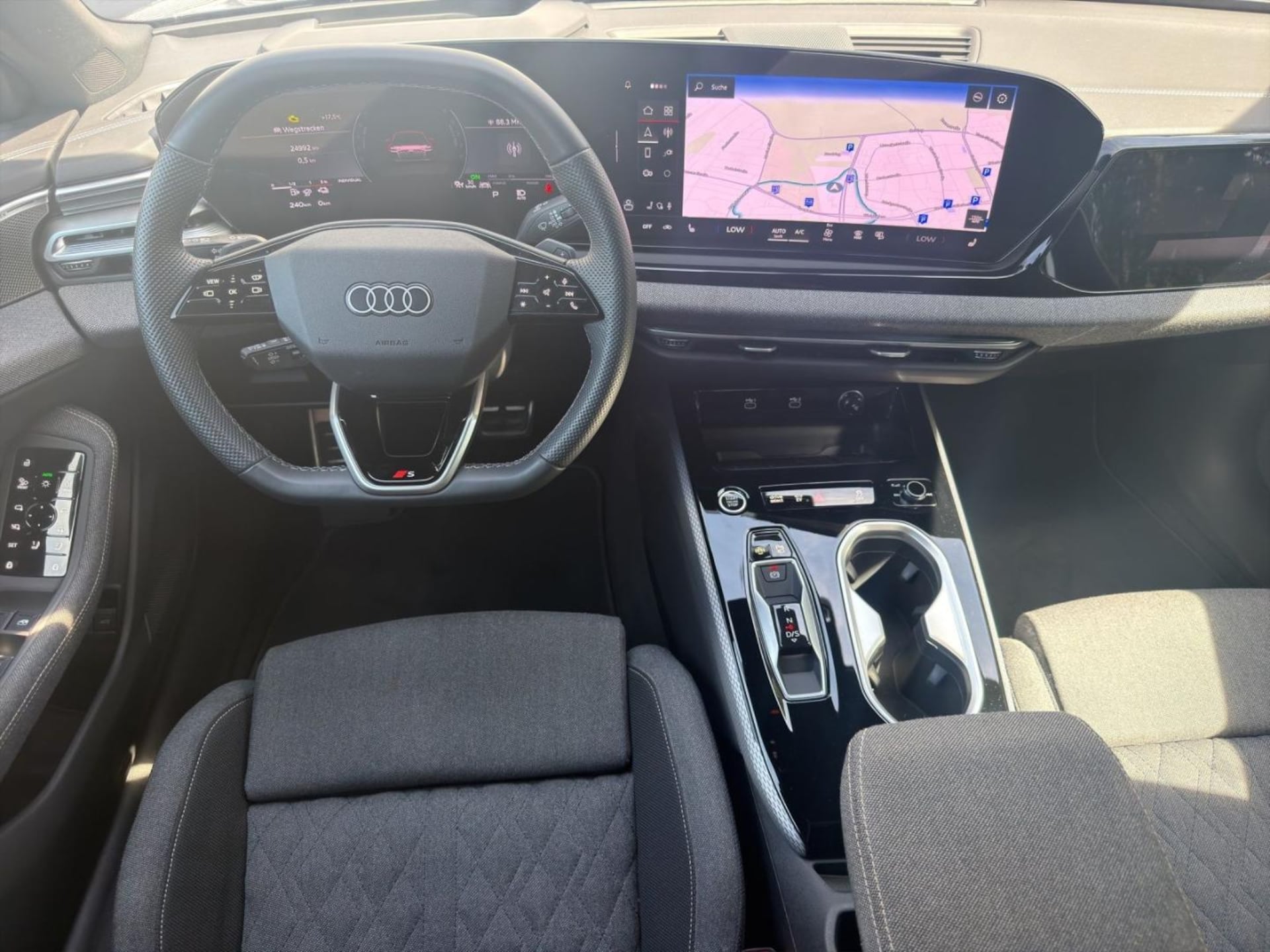 Audi A6 Avant e-hybrid