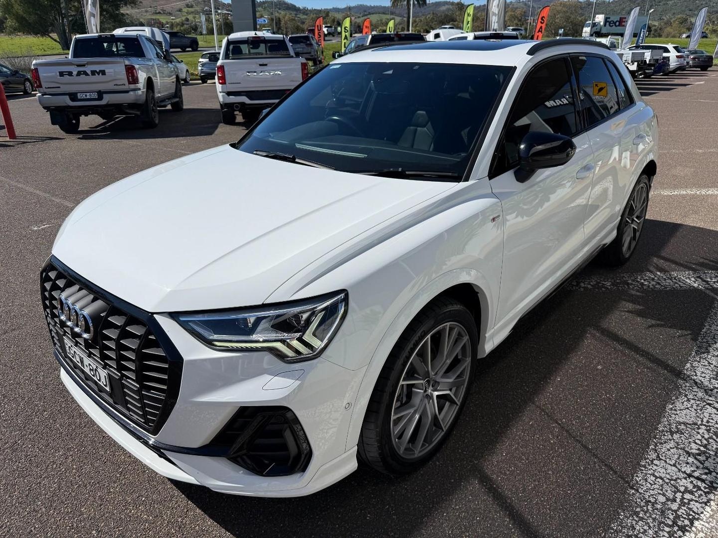 Image about Audi Q3 S line 40 TFSI quattro S tronic