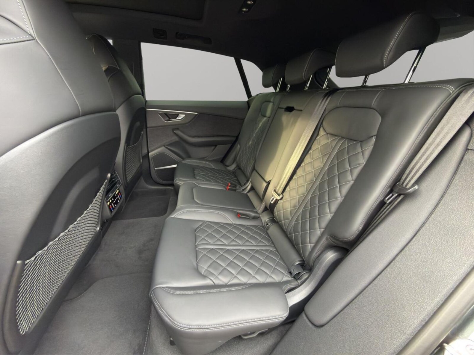 Audi SQ8 – Bild 16