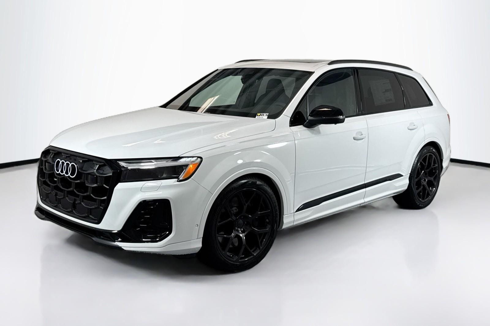 2026 Audi SQ7 Premium Plus quattro Tiptronic's photo