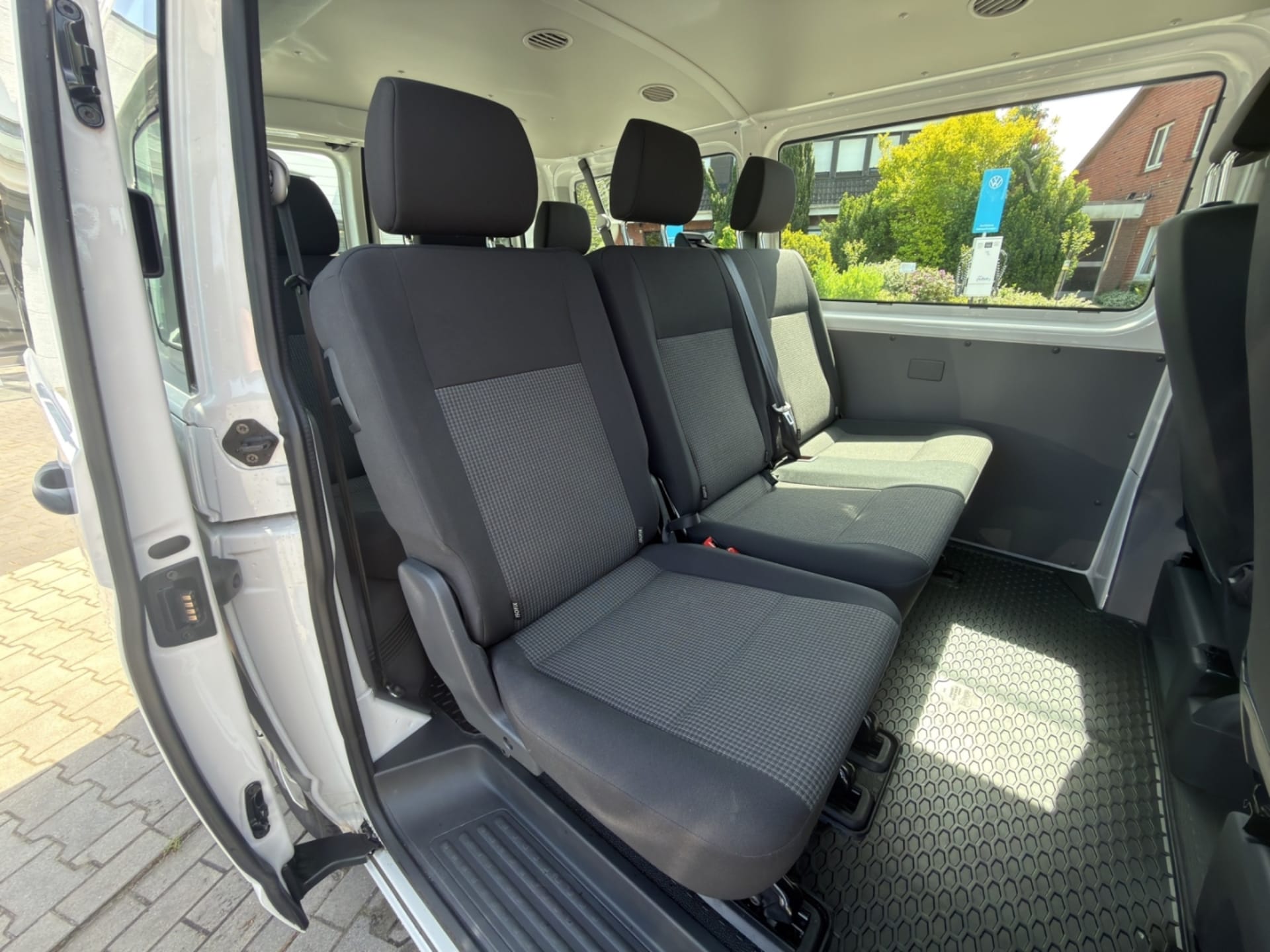 Volkswagen T6.1 Transporter Kombi kurzer Radstand