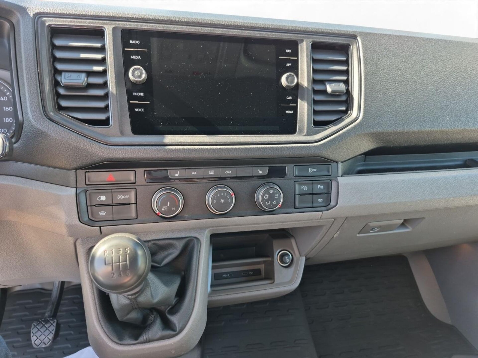 Volkswagen Crafter Kasten mittlerer Radstand