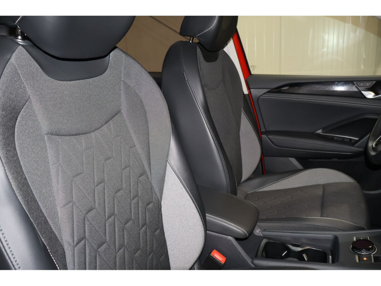 Volkswagen Tiguan – Bild 8