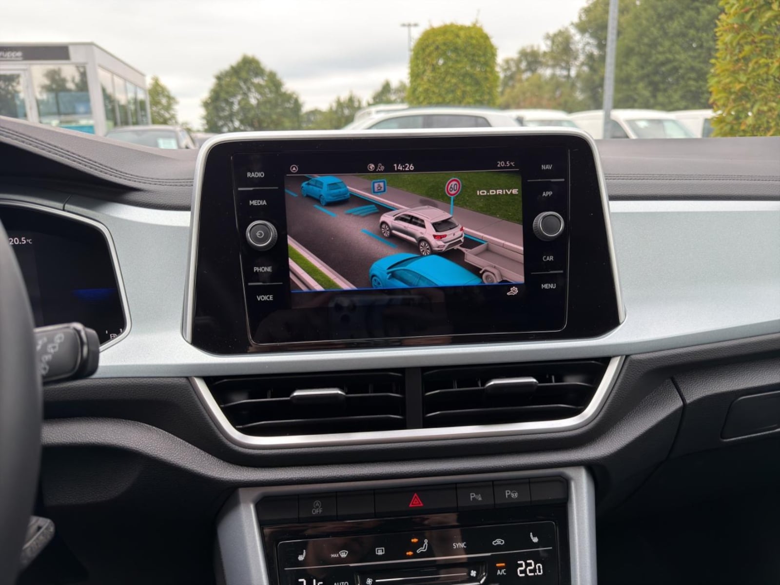 Volkswagen T-Roc – Bild 15