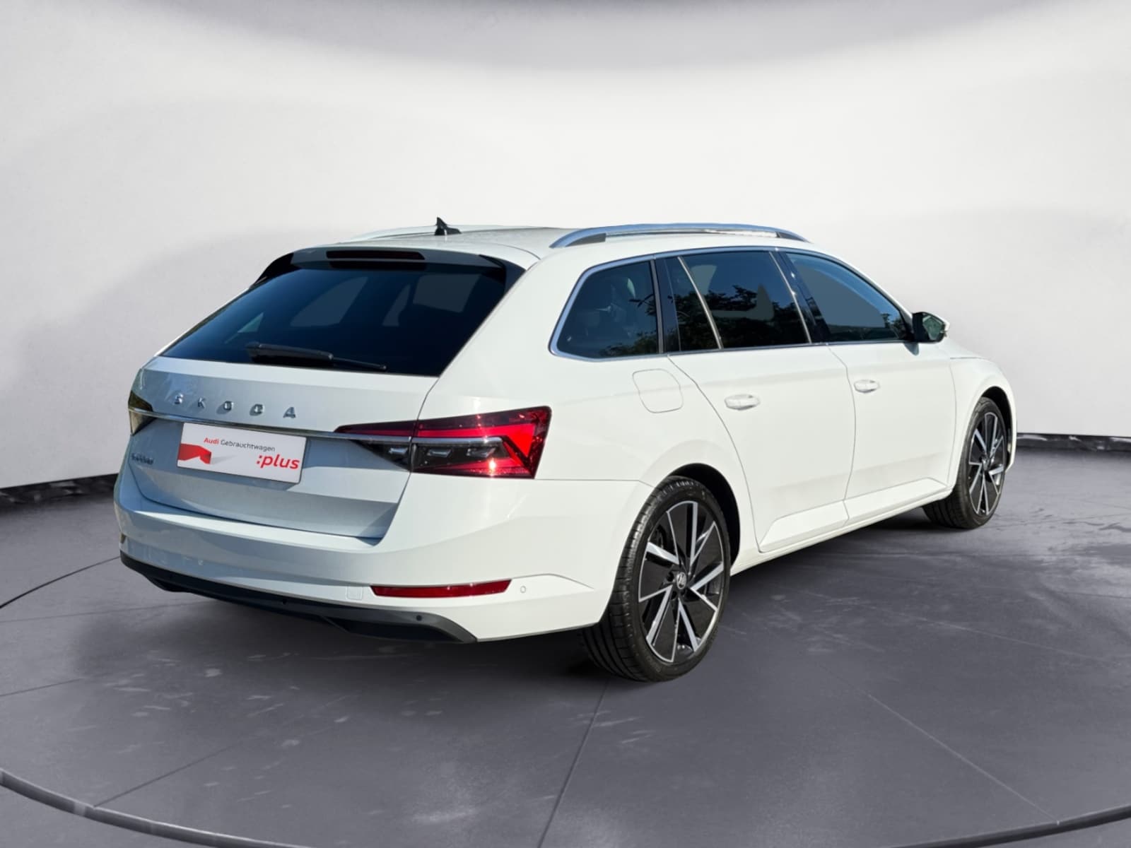 Škoda Superb Combi – Bild 4