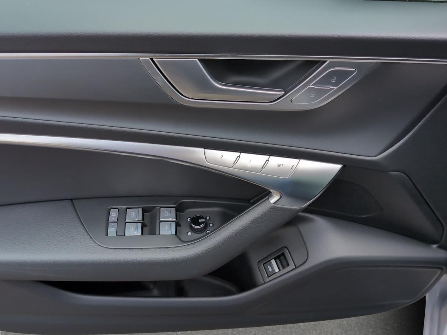 Bild über Audi A6 Avant advanced 45 TDI quattro S tronic - für weitere Informationen kontaktieren Sie den Audi Partner