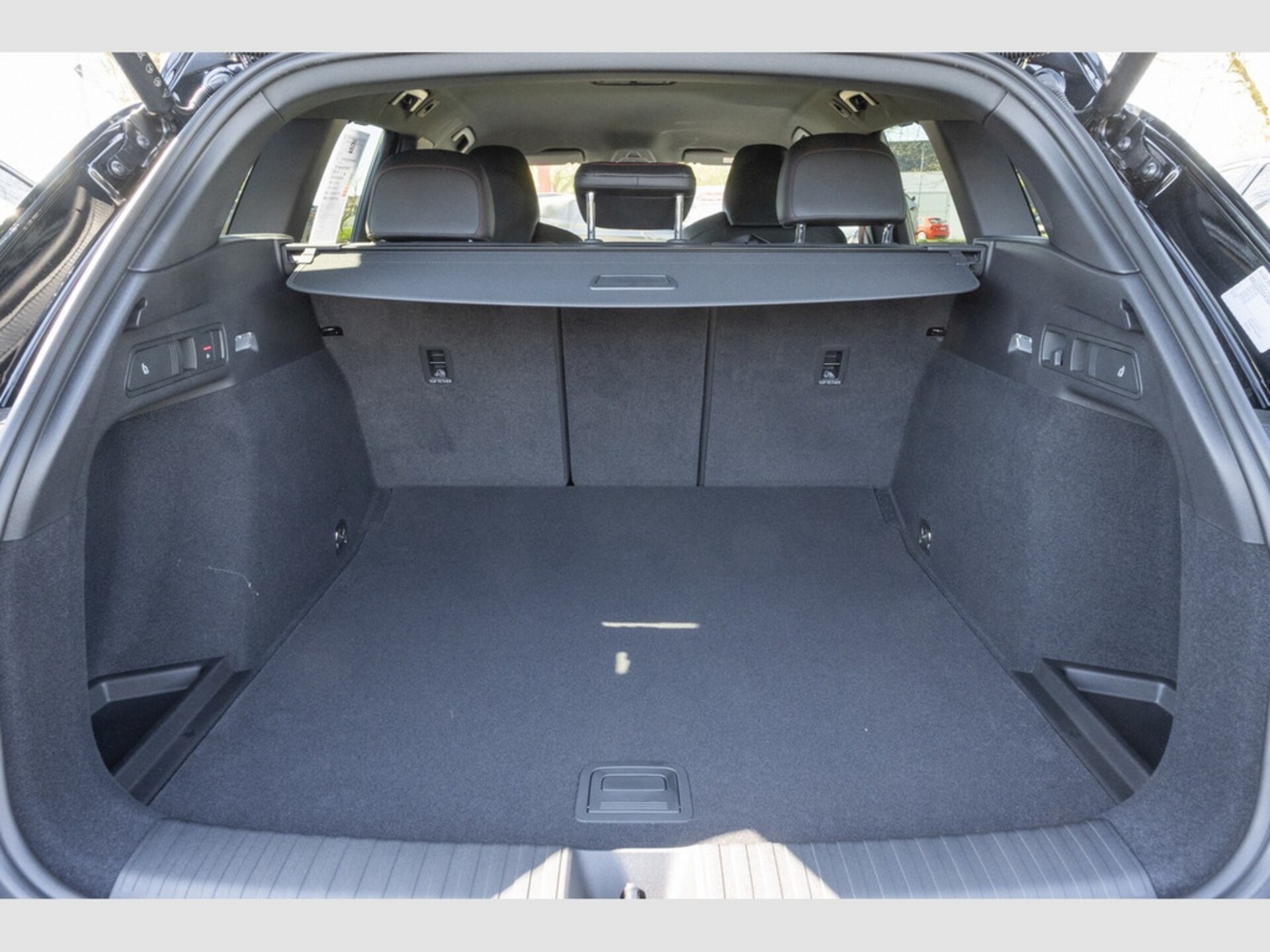 Audi Q6 SUV e-tron