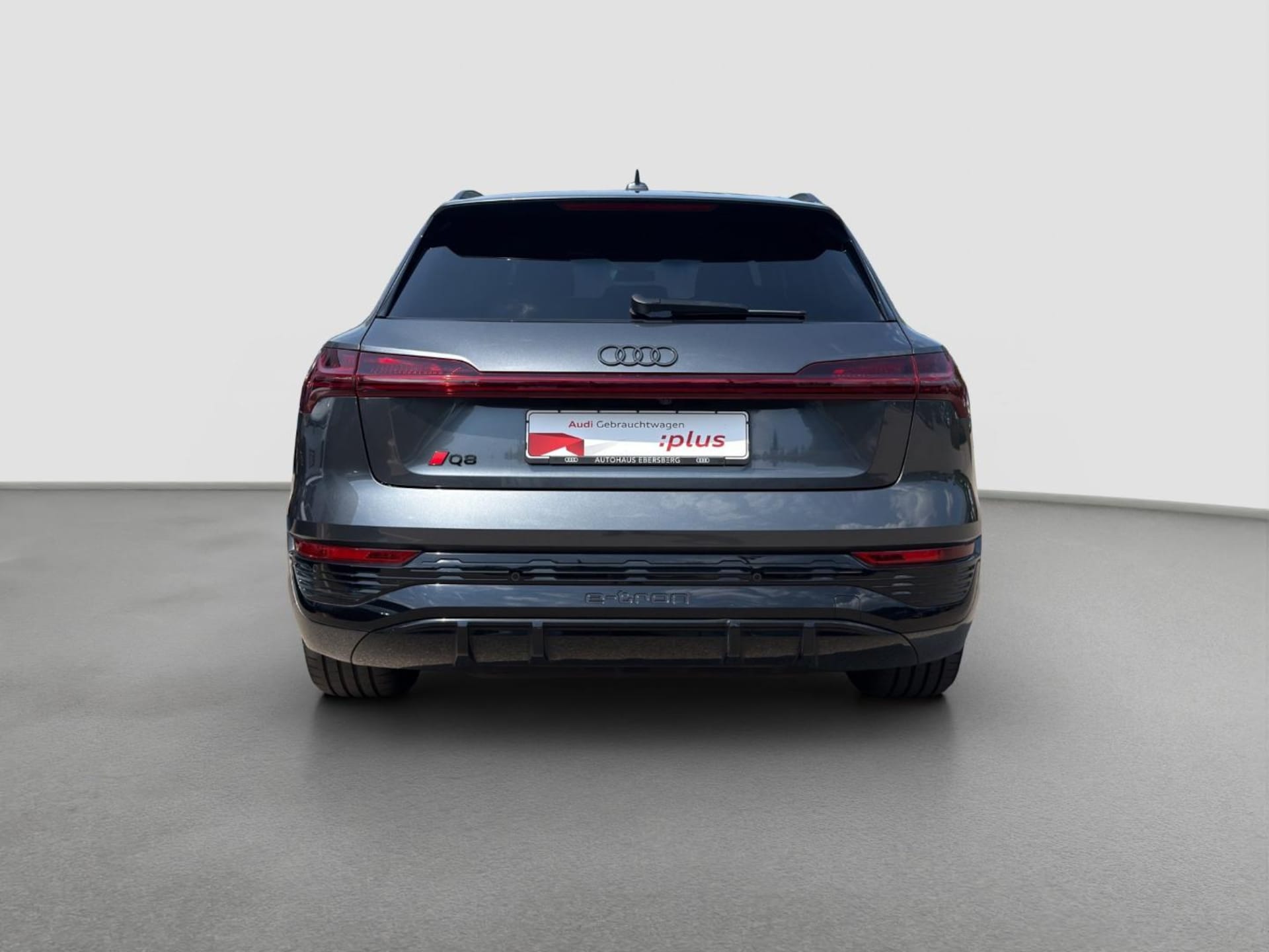 Audi Q8 e-tron S line