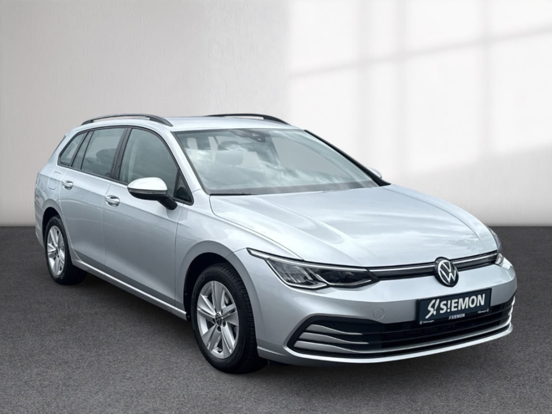 Volkswagen Golf Variant Life