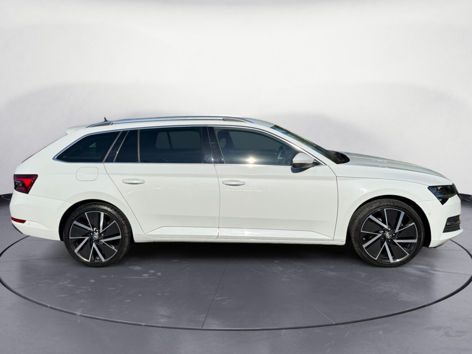 Škoda Superb Combi – Bild 5