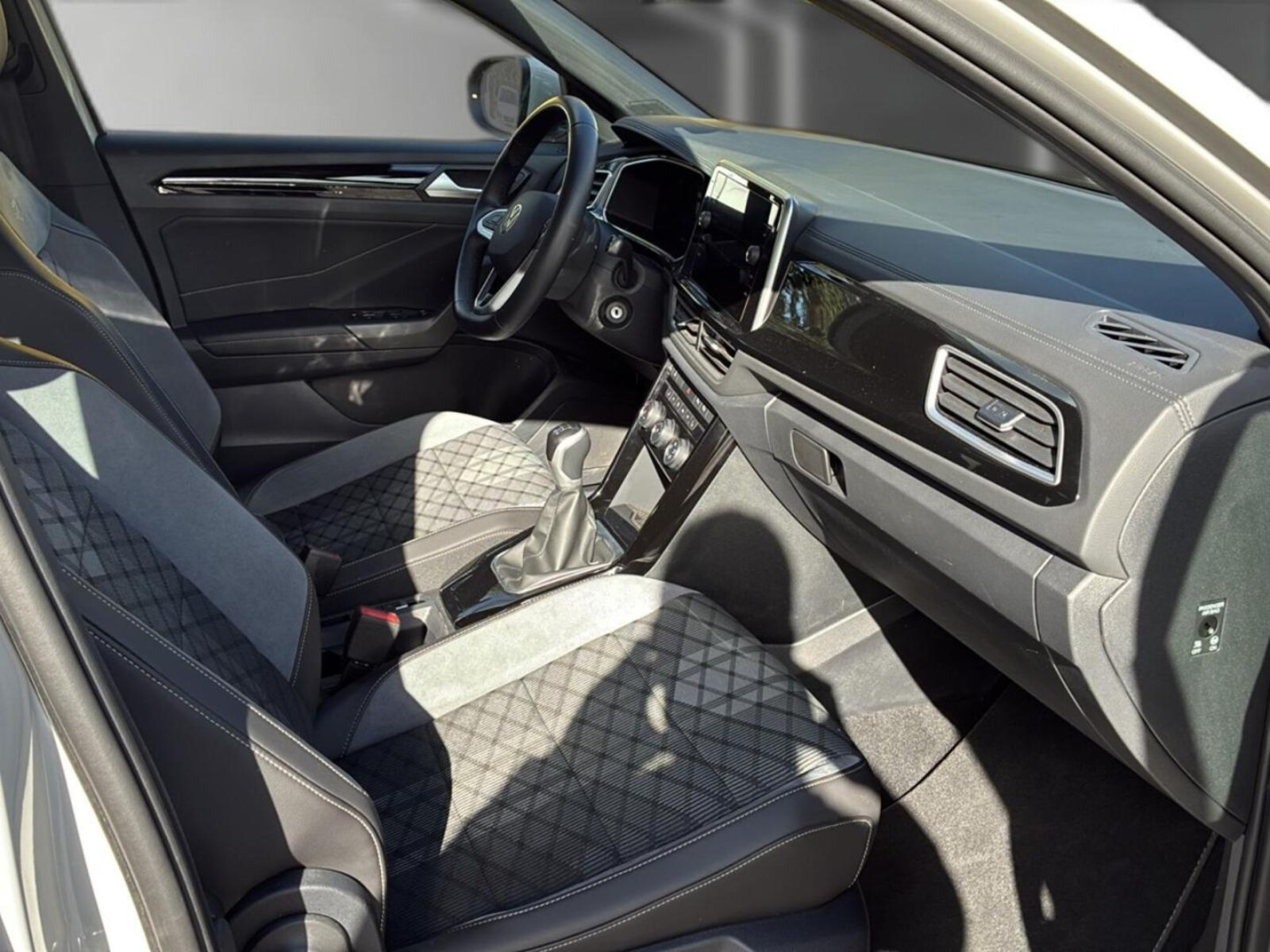 Volkswagen T-Roc – Bild 18