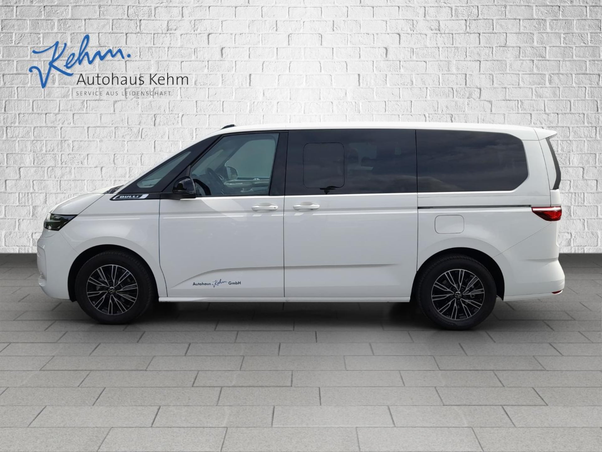 Volkswagen Multivan Langversion Basis-Modell
