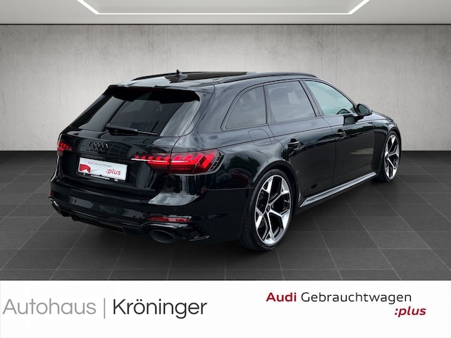 Image about Audi RS 4 Avant TFSI quattro tiptronic