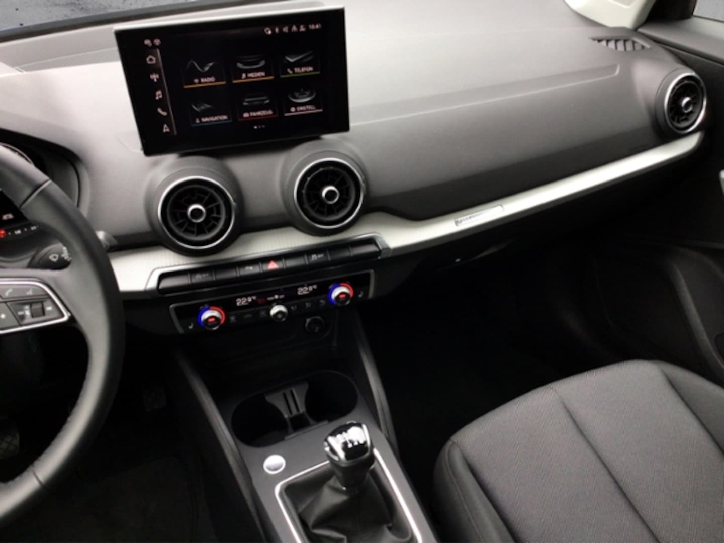 Bild über Audi Q2 advanced 30 TFSI Schaltgetriebe - für weitere Informationen kontaktieren Sie den Audi Partner