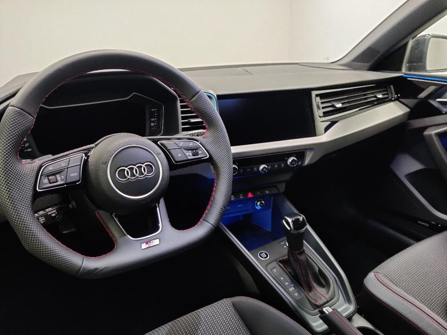 Bild über Audi A1 allstreet 35 TFSI S tronic - für weitere Informationen kontaktieren Sie den Audi Partner