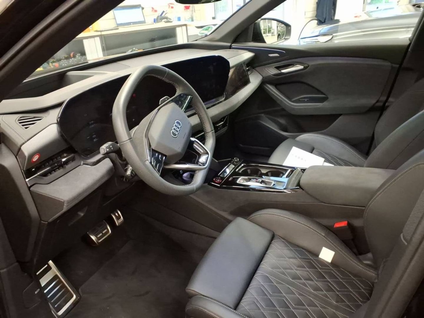 Bild über Audi SQ6 SUV e-tron e-tron quattro - für weitere Informationen kontaktieren Sie den Audi Partner