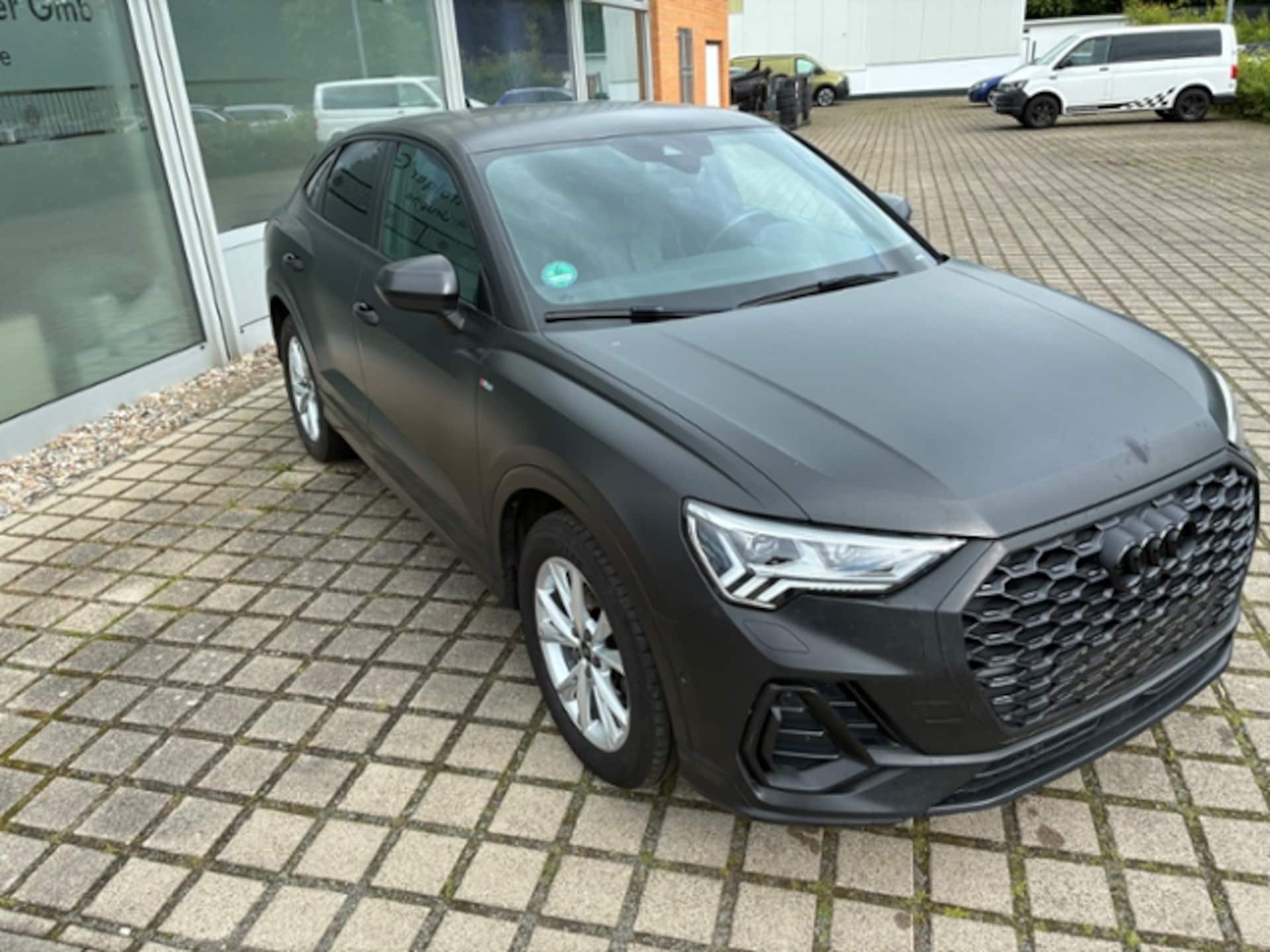 Audi Q3 Sportback S line
