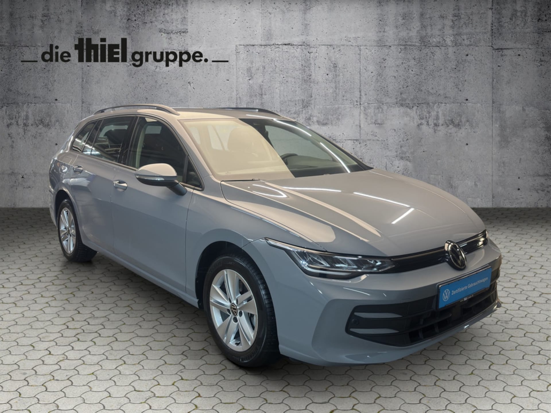 Volkswagen Golf Variant Life