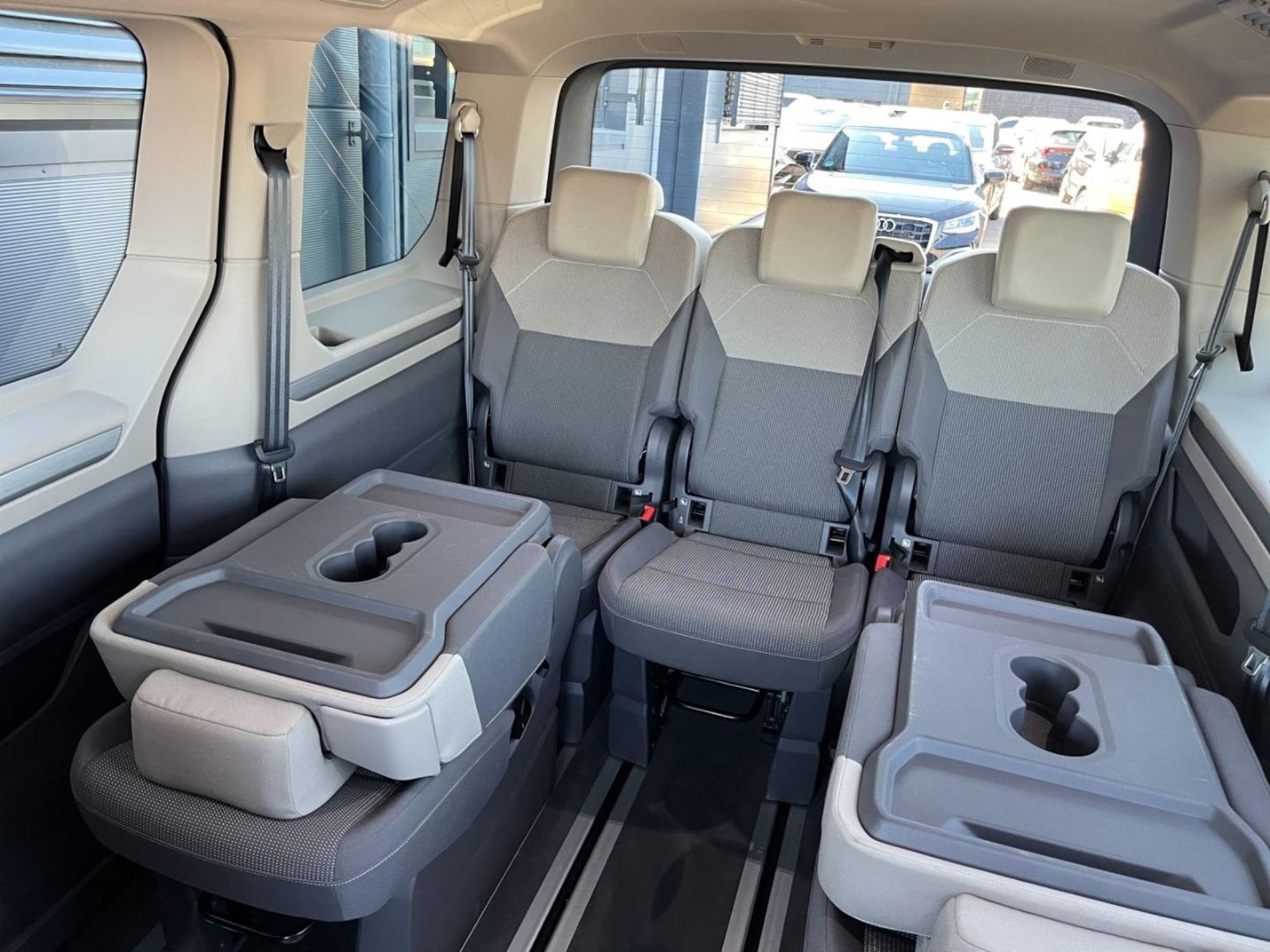 Volkswagen Multivan – Bild 15