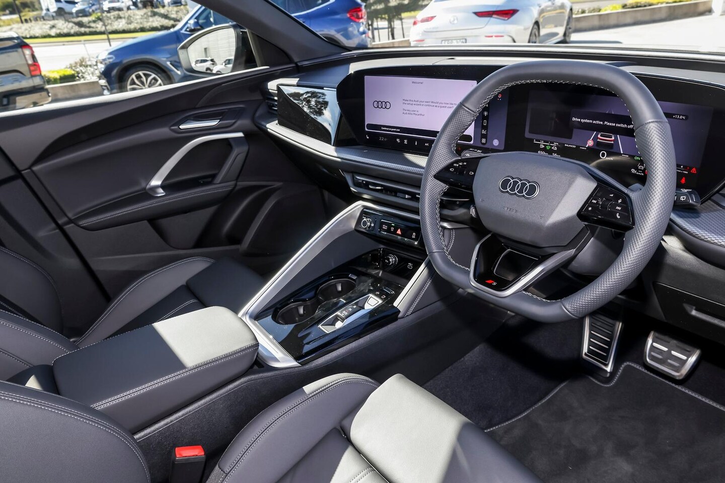 Image about Audi Q5 SUV e-hybrid quattro S tronic