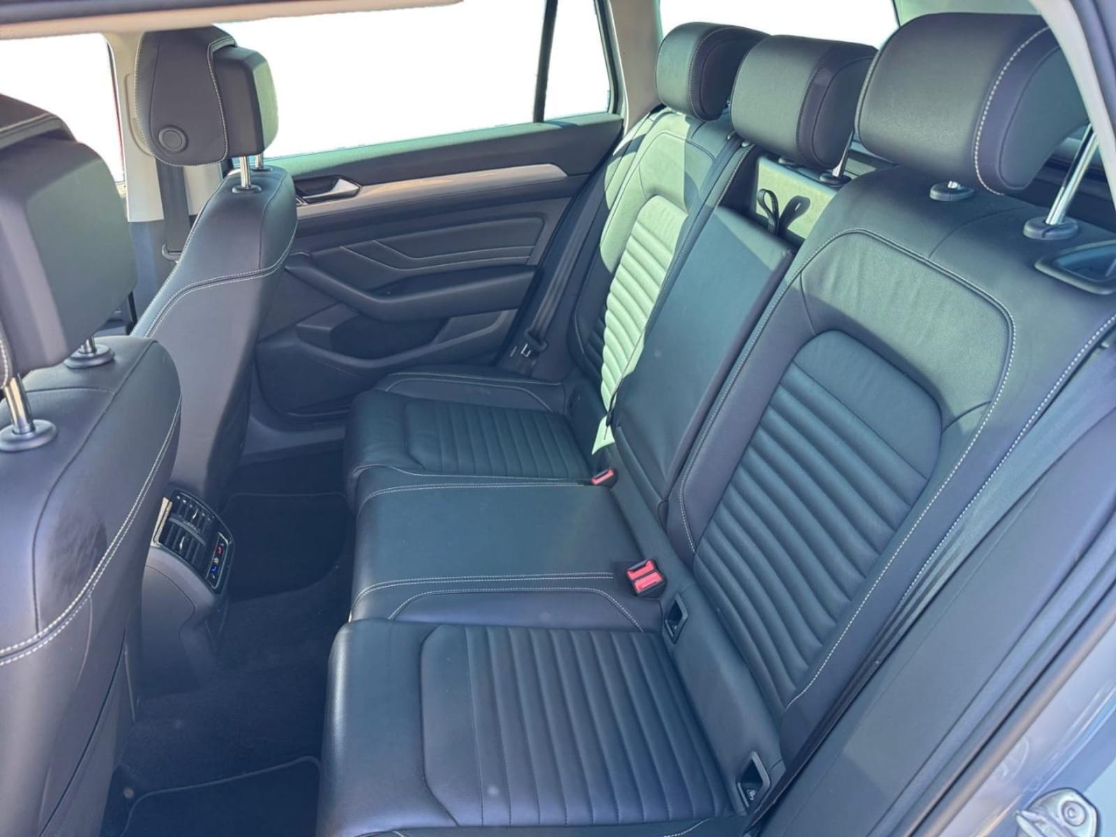 Volkswagen Passat Variant – Bild 10
