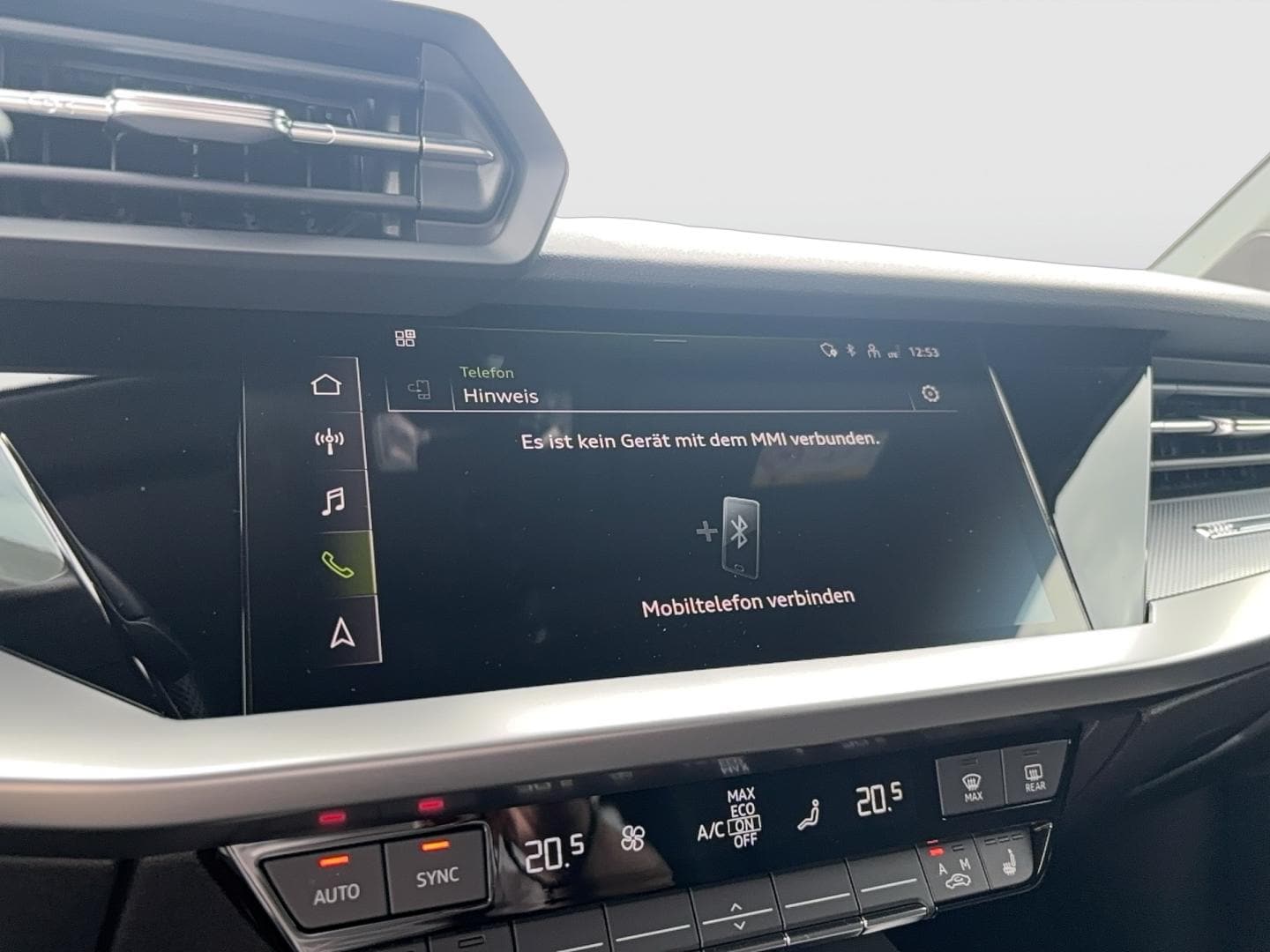 Bild über Audi A3 Sportback S line 35 TFSI S tronic - für weitere Informationen kontaktieren Sie den Audi Partner