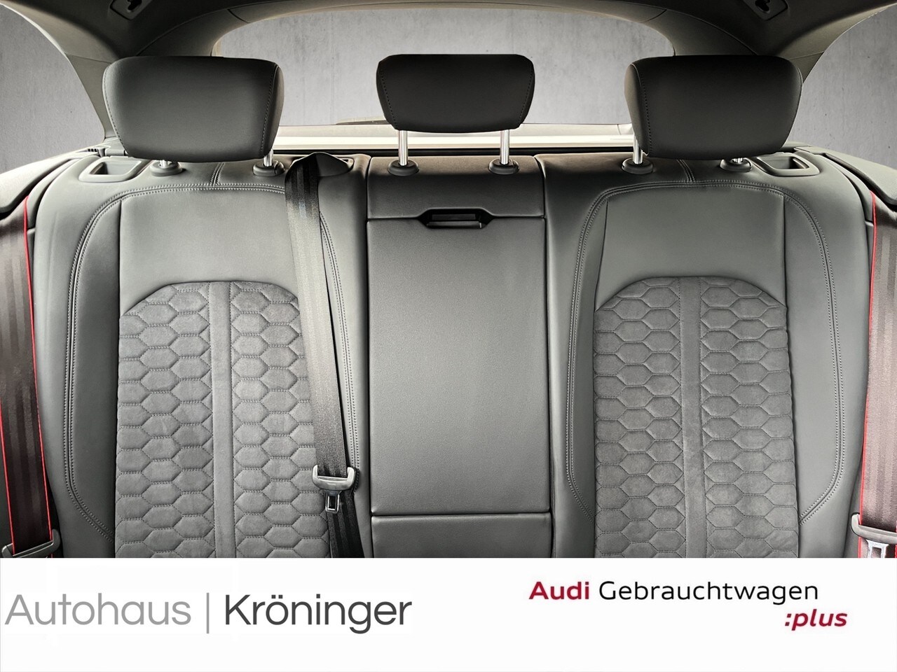 Image about Audi RS 4 Avant TFSI quattro tiptronic
