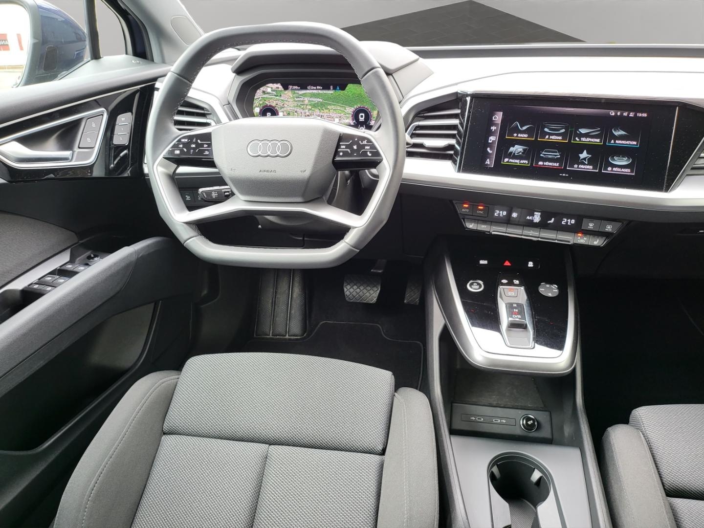 Bild über Audi Q4 e-tron 40 e-tron 150,00 kW - for more details contact your dealer