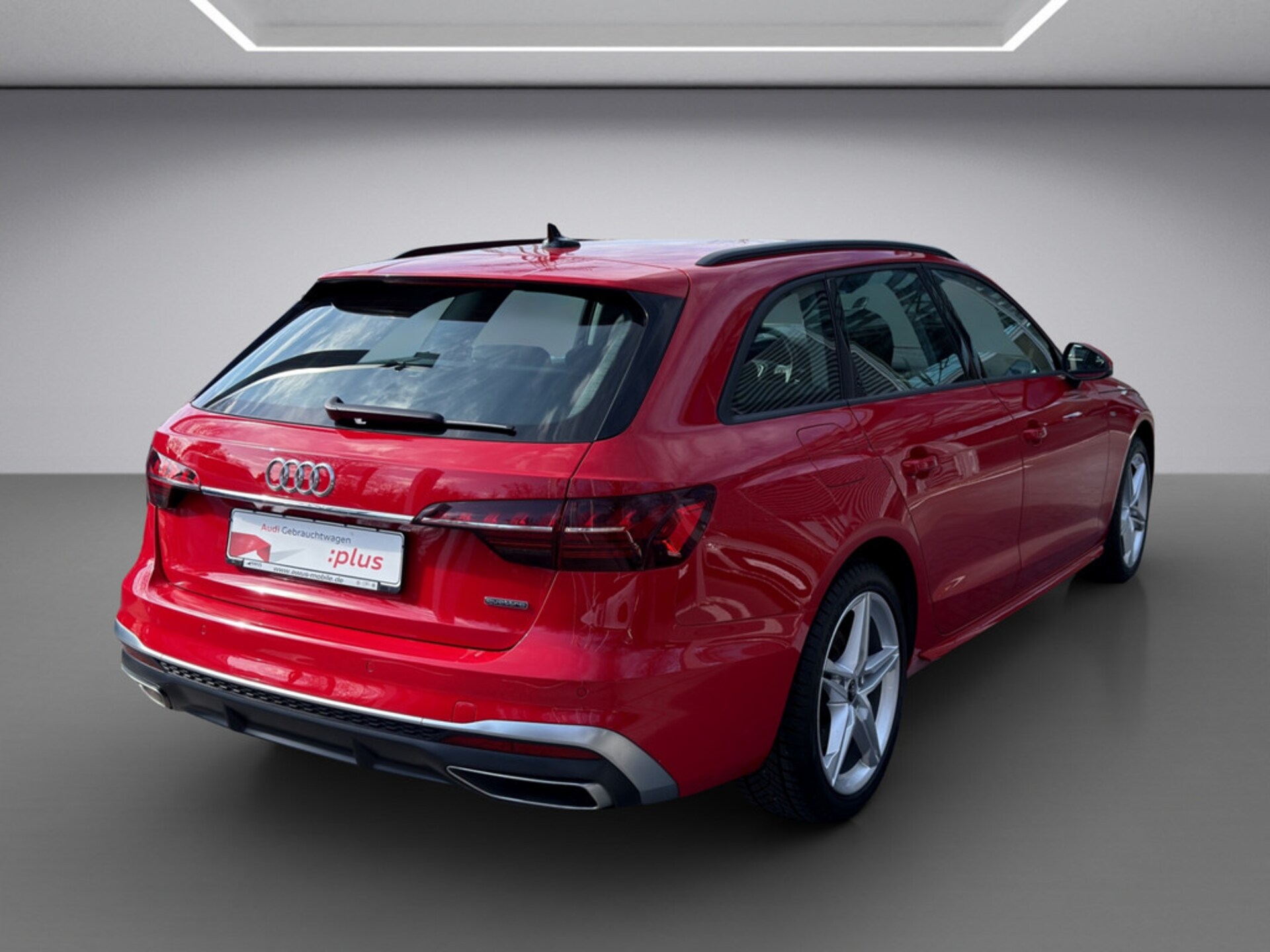 Audi A4 Avant S line