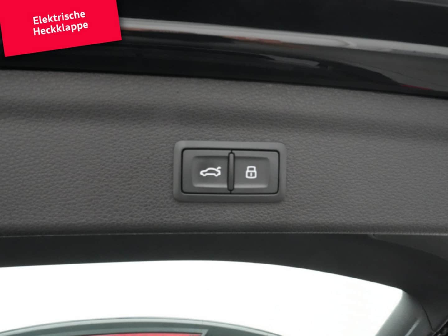 Bild über Audi Q3 40 TFSI quattro S tronic - für weitere Informationen kontaktieren Sie den Audi Partner