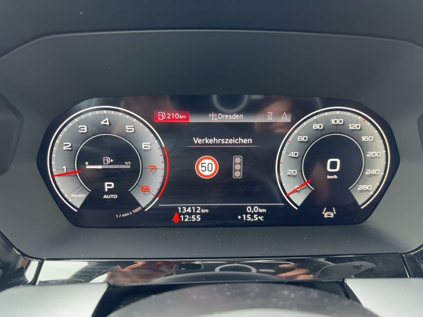 Bild über Audi A3 allstreet TFSI quattro S tronic - für weitere Informationen kontaktieren Sie den Audi Partner