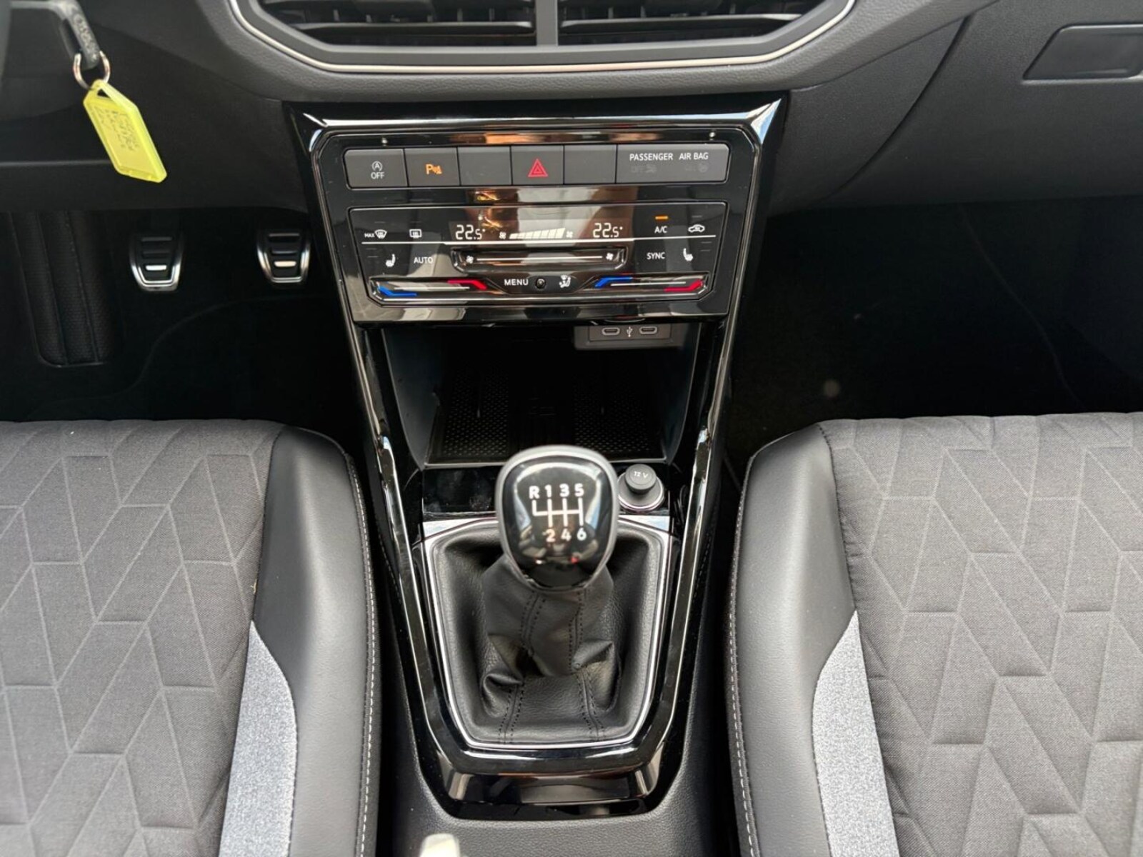 Volkswagen T-Cross – Bild 13
