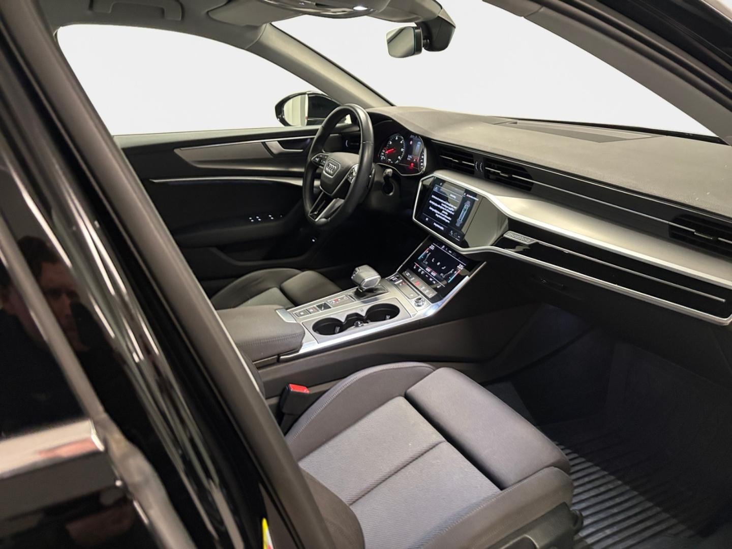 Bild som visar Audi A6 Avant A6 Avant 40 TDI quattro Proline Sport 204 hk S tronic - för mer information kontakta din Audi Partner
