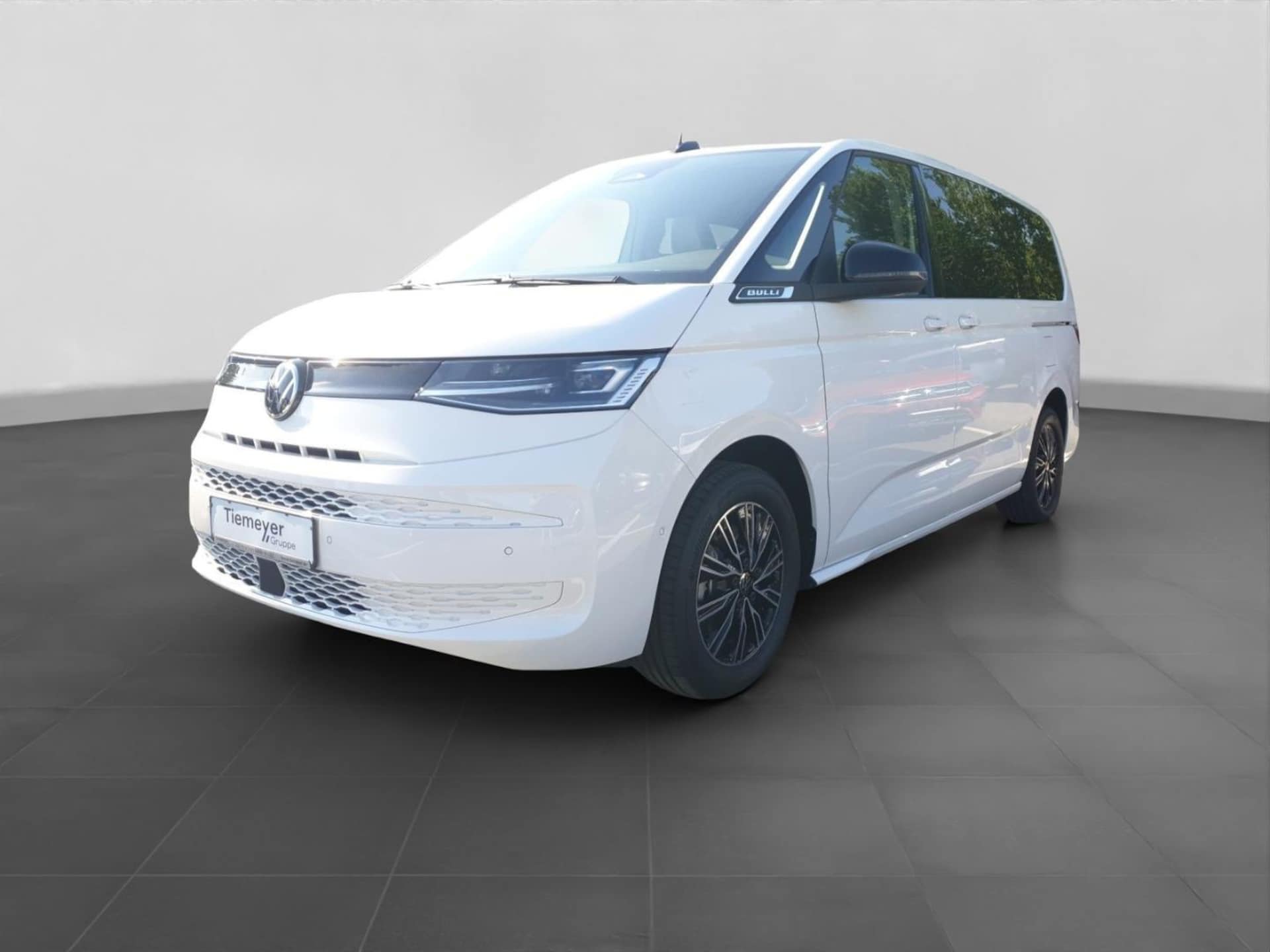 Volkswagen Multivan Langversion Basis-Modell
